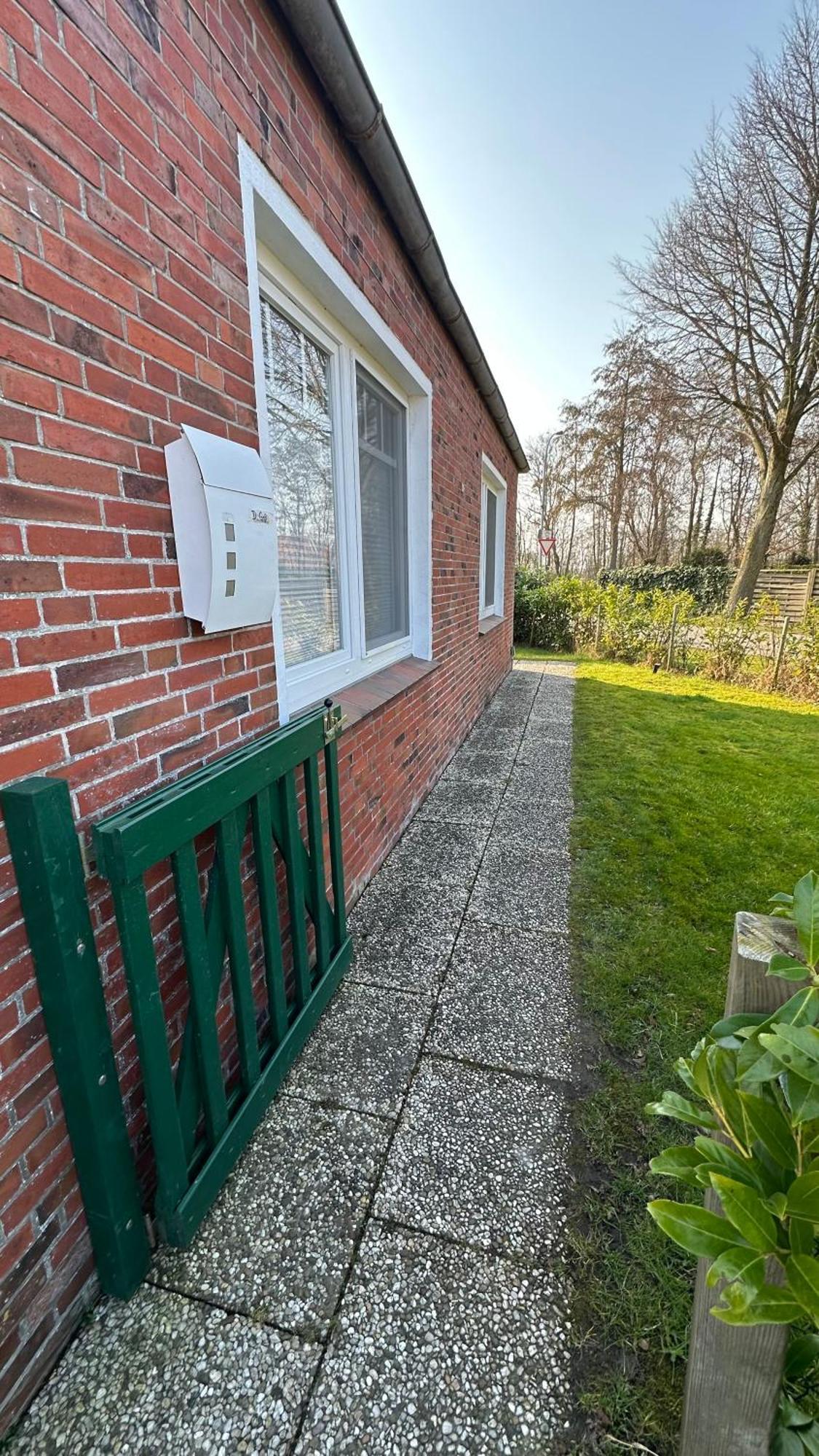 Heel Wat Besuenners Apartment Krummhoern